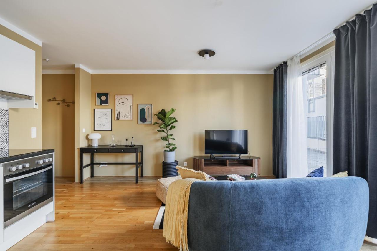 Urbm Pulse Aparthotel Wina Bagian luar foto